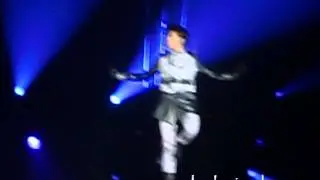 Homin arrival@ SM Town Paris 10/06/11