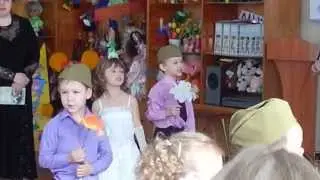 Песня для бабушек от мальчиков на 8 марта!