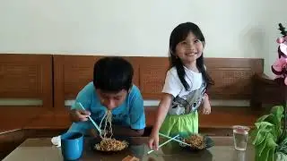 Mengapa Mie Instan disukai anak?