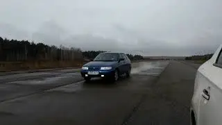 ШКОДА РАПИД .  1.6 мкпп  90 л с  + прошивка.   и   ВАЗ  2112 . 1.6.  89 л с  + прошивка.  402 метра.