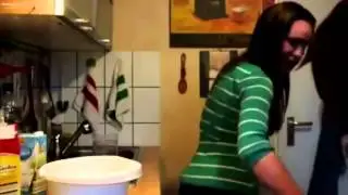 Девченки доигрались