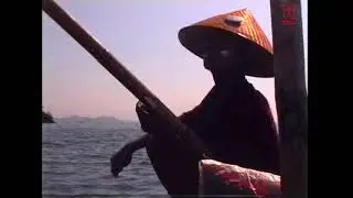 Sari's Flying Circus 1995, part 3 of 6 - Kite fishing