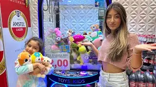 Desafio tentando pegar pelúcia na máquina