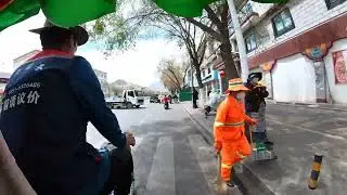 Ricksha ride in Lhasa