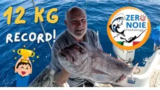 My personal deep sea fishing record: 12 kg of snapper!!