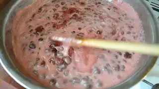 ВАРЮ КЛУБНИЧНОЕ ВАРЕНЬЕ ИЗ ЛЕТНЕГО АРХИВА ЭПИЗОД ТРЕТИЙ ВКУСНЫЙ