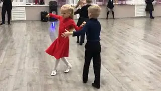 Спортивные бальные танцы 🌹 Миланушка веселится на тренировке