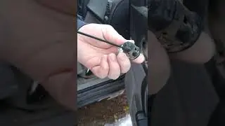 2005 Saturn Vue front inner door handle replacement.