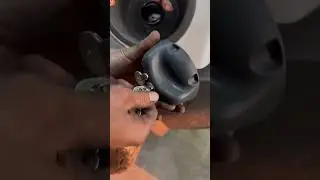 Hummer H3 fuel cap free turn key