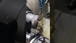 Залипательное видео работы станка с ЧПУ
