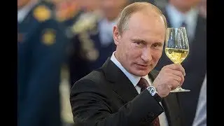 Президент России Владимир Путин поздравляет с днем свадьбы