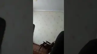 Вставай страна огромная... Поет ребенок.
