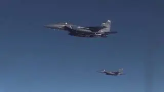 F-15E Strike Eagles & A-10C Warthogs Refueling Over Iraq - Military News