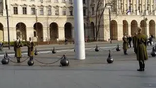 Budapest 2020 parlaments guards