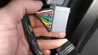 Como quitar la cajas de fusibles de una Ford Expedition 2005