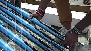 Como poner tubos de vidrio para el calentador solar con agua jabonosa muy fácil de instalar