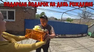 ПОДАРИЛИ  ПОДАРОК НА ДЕНЬ РОЖДЕНИЕ / ГОТОВЯТ НА СТОЛ / ЖАРЯТ ШАШЛЫКИ / ОБЗОР ПОКУПОК / AquaGun