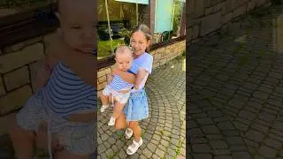 Наши соломинка и пузырик😂 #семья #babymusic #baby #earthbaby #babysongs #детииродители