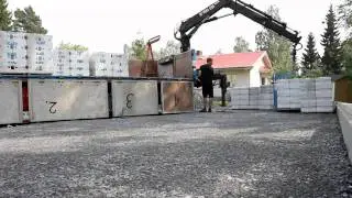 Hiab 095 crane on action. (unloading my truck)