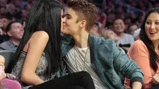 Jelena | Loving her was red