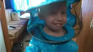 Детские костюмы пчеловода. Первая примерка и впечатления!