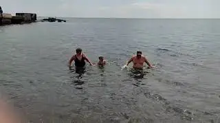 АЛУШТА - КУПАНИЕ В МАЕ 2023