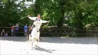 TdoT Stephan und Pescador, Bogenschießen
