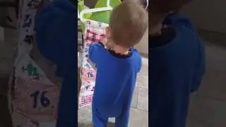 Frantisek nasel prvni darecek v adventním kalendari