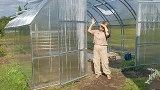 Вернулась с обновкой