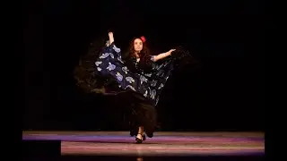 Солистка ансамбля 