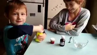 Делаем жвачку для рук
