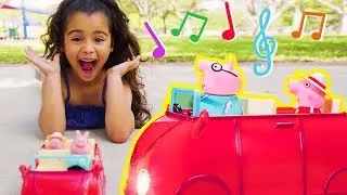 Peppa Pig Toys 📣 Peppa Pig Lights and Sounds Family Fun Car 💡  Peppa Pig Red Car NEW!