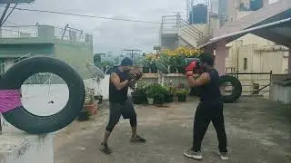 How to Duck and Slip Punches || Muaythai Sparring