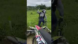 Jalur Telolet Bau T4I 🤣🤣 Gubrak #trail #motocross #enduro #endurolife #viralvideo