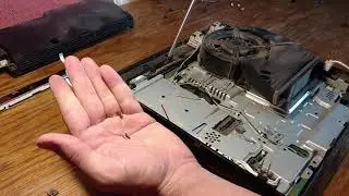 Disassembling and cleaning the PS3 Slim