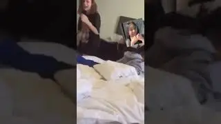 Feto Ho Feto Het malu iha Hotel
