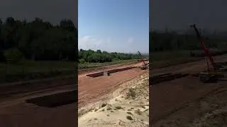 Идет строительство дороги в Казани
