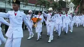 Paskibraka 2024 sampai di Gerbang Pendopo Lumajang.