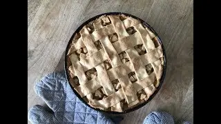Apple Pie - bestes Apfelkuchen Rezept - gedeckter Apfelkuchen