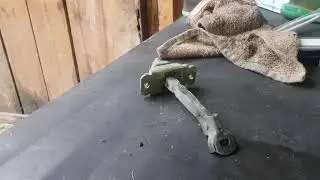Do-it-yourself repair of the door limiter of a Mazda 6 gg.