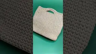 Тяжеленькая сумка крючком из полиэфирного шнура с сердечником получилась