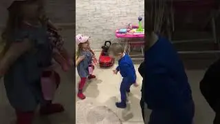 Танцоры