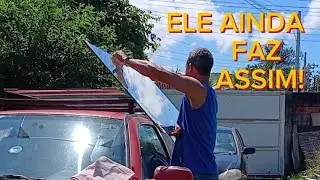 How to load glass onto the roof of a car?