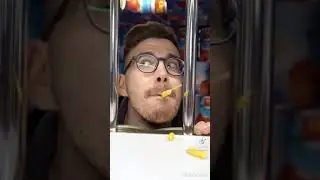 Серега выполняет задание клоуна