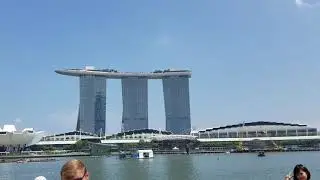 Singapore Harbor, Merlion