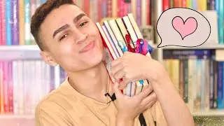 Os livros mais diferentes da minha estante. ♥