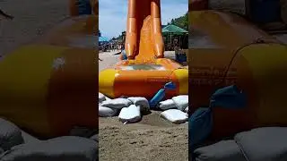 Горка огонь😂Ещё раз 10 съехала бы😂 Урзуф, пляж Аврора