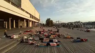 Йога Смеха Антона в Музеоне 17 июня 2019ого