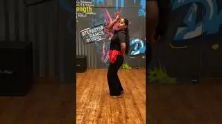 Taras l Dance Cover l Munjya l Sharvari l YouTube Shorts #dance #trending #reels  #shortsvideo #yt
