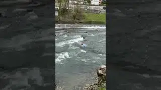 ШВЕЙЦАРИЯ, БАДЕН. НА БАЙДАРКАХ ЧЕРЕЗ ПОРОГИ. Река ЛИММАТ.